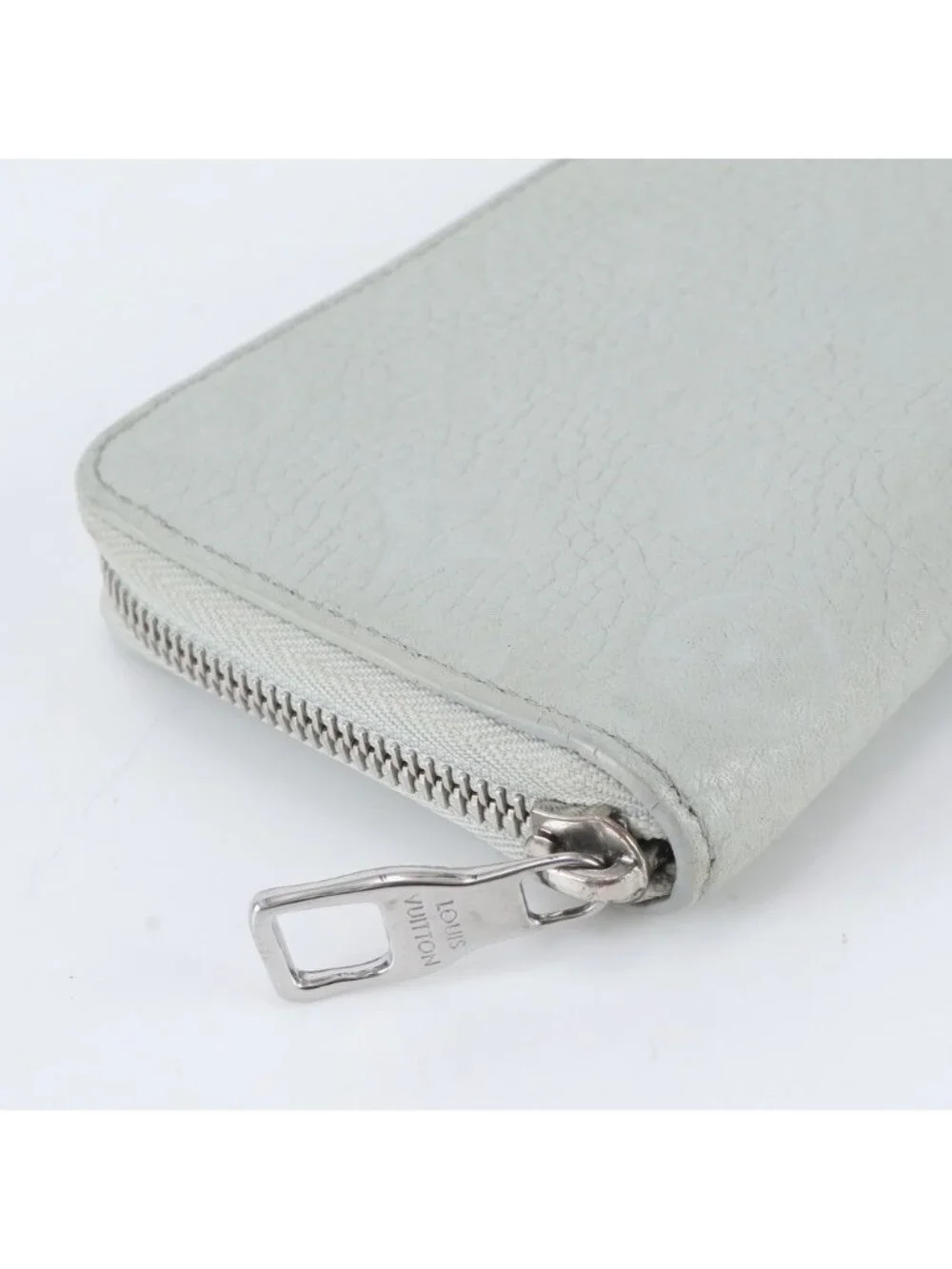 Louis Vuitton Taurillon Leather Monogram Zippy Wallet with Vertical